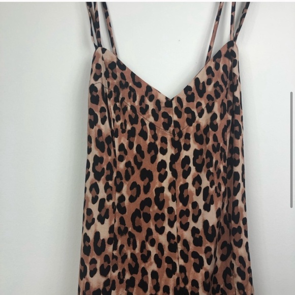 silence and noise cross back leopard romper medium - Picture 3 of 7